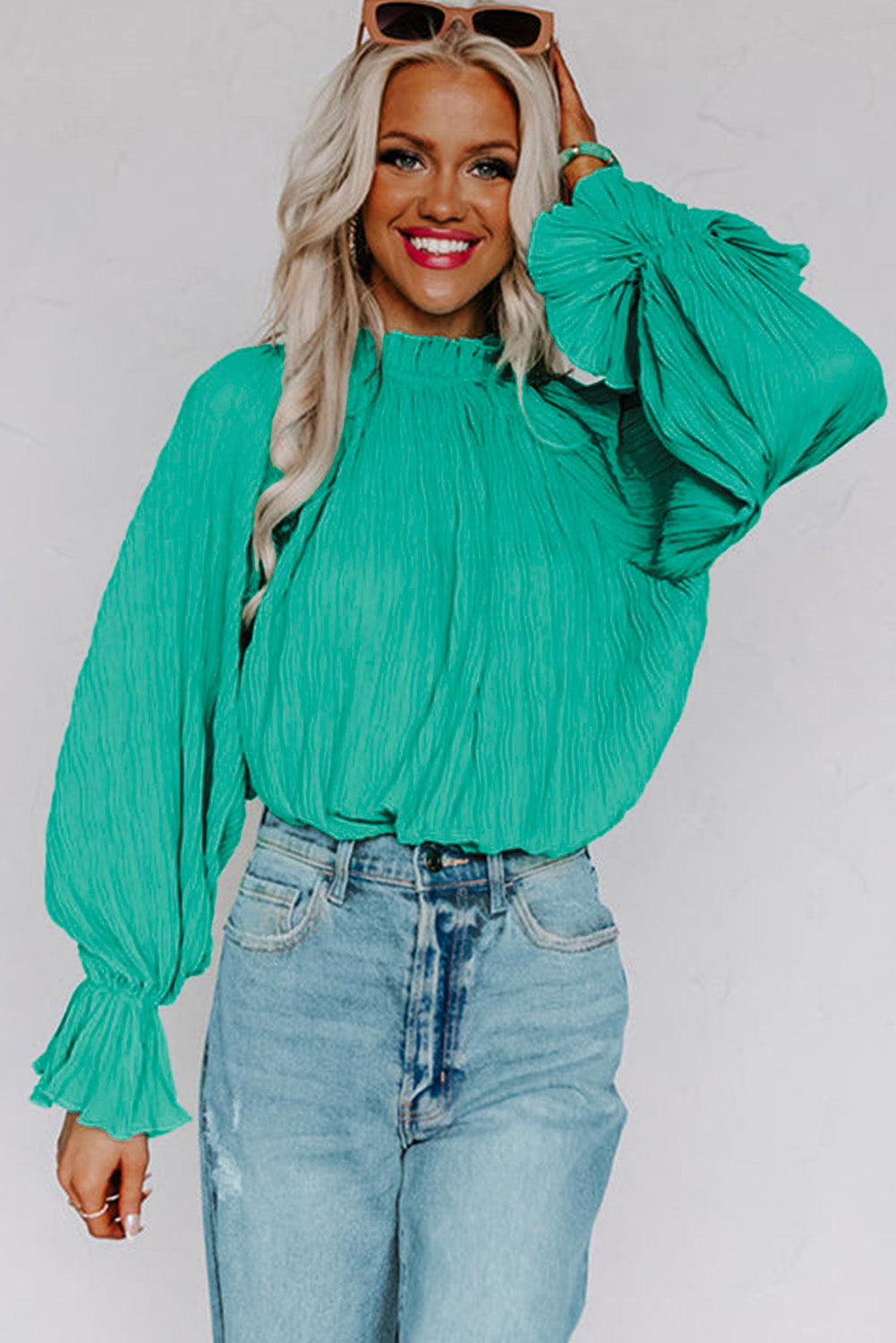 Green Striking Pleated Flared Cuff Long Sleeve Blouse