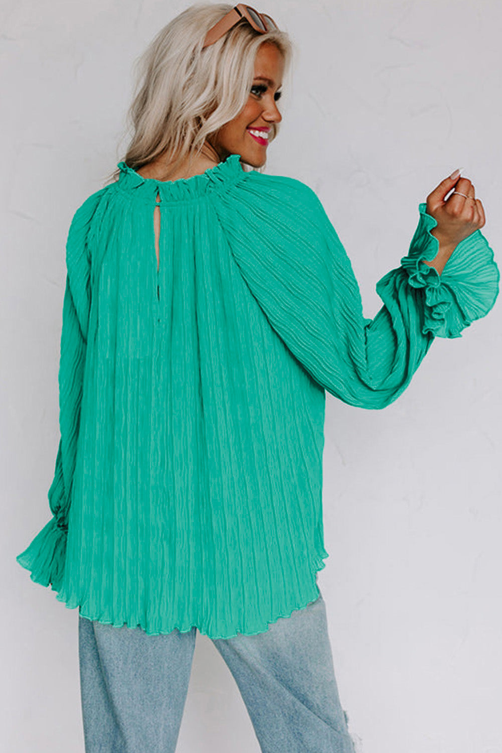 Green Striking Pleated Flared Cuff Long Sleeve Blouse